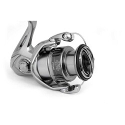 SHIMANO NASCI FC C3000 HG LIGHT SPİN MAKİNE - 2